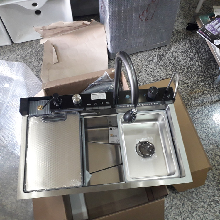 سینک پیانویی پنج کلید لوکس با تجهیزات کامل سایز 75*50 برند دیکالان
